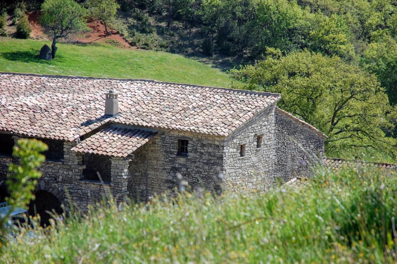 Le Domaine Du Castellas Sivergues Kültér fotó
