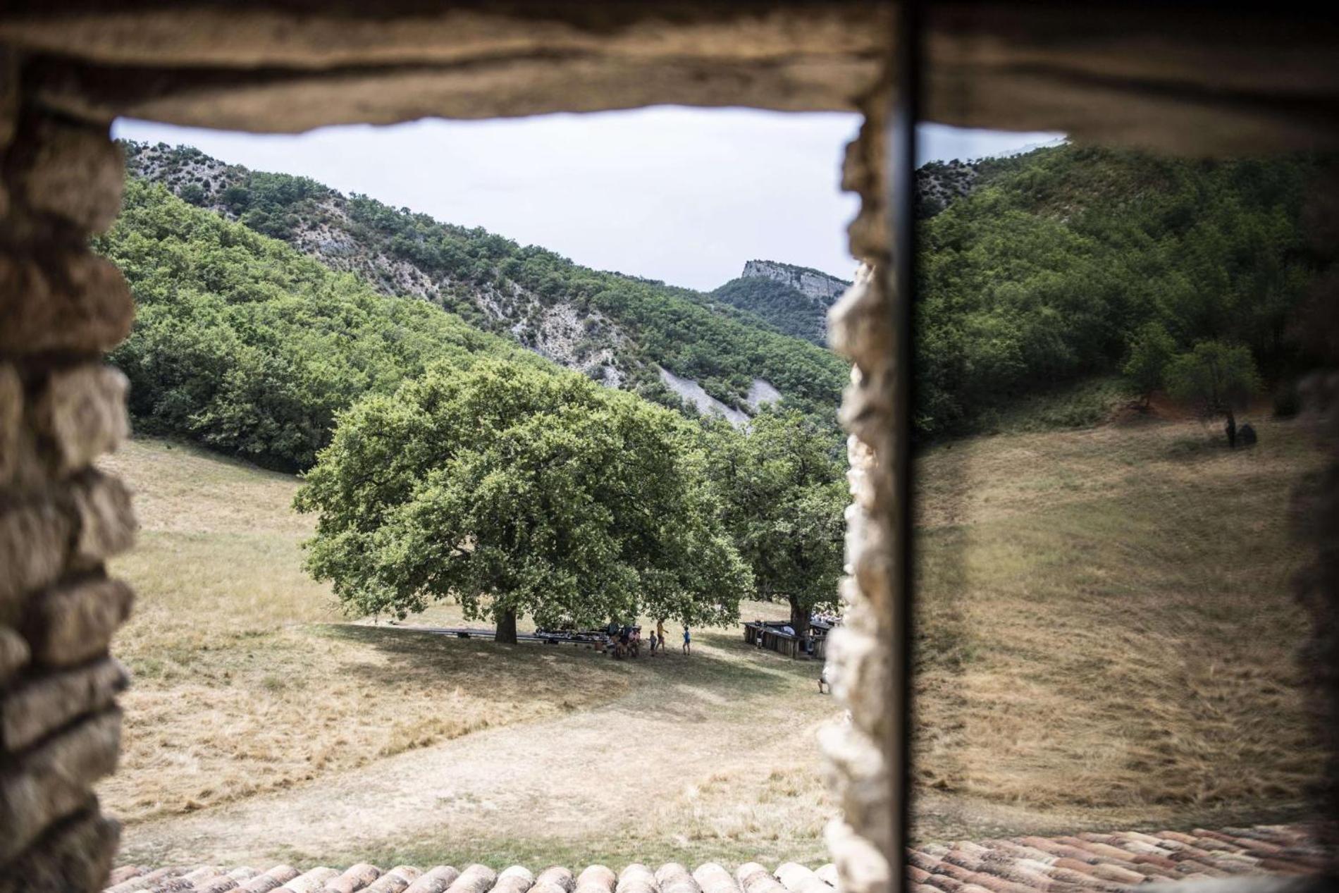 Le Domaine Du Castellas Sivergues Kültér fotó